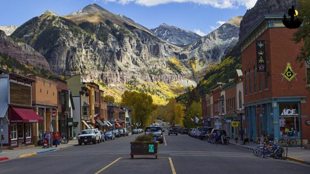 Travel Tips for Exploring Forgotten Communities & Rural Life in America